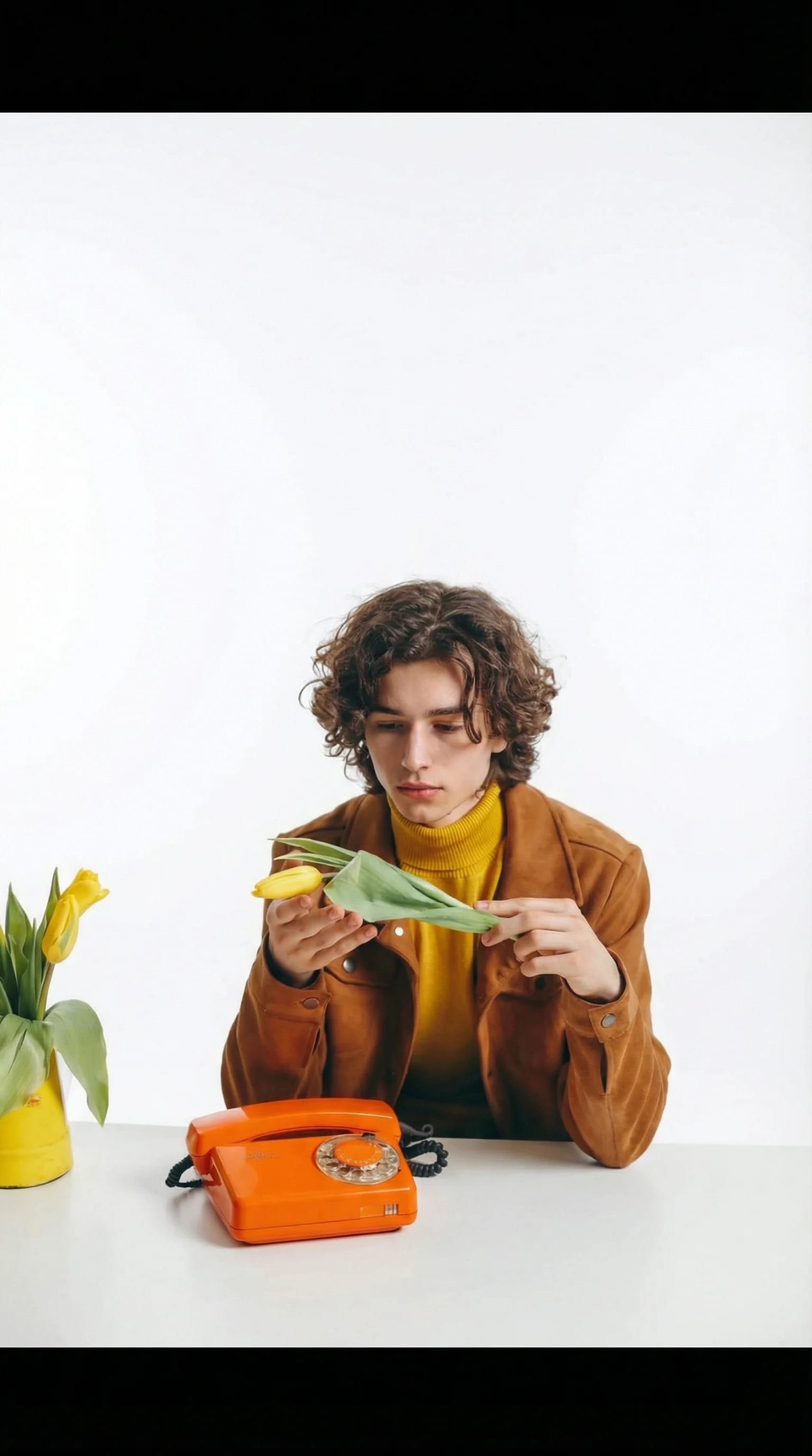 BROWN SHORT COAT - view 3